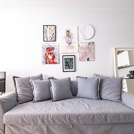Nice Studio Apartment On A Pedestrian Street Helsinki Buitenkant foto